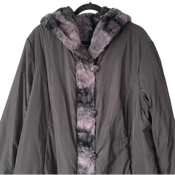 Hal Rubenstein 3X Lorena Reversible Faux Fur Coat - Picture 6 of 9